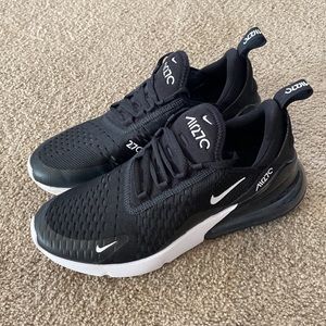 Women’s Nike Air 270